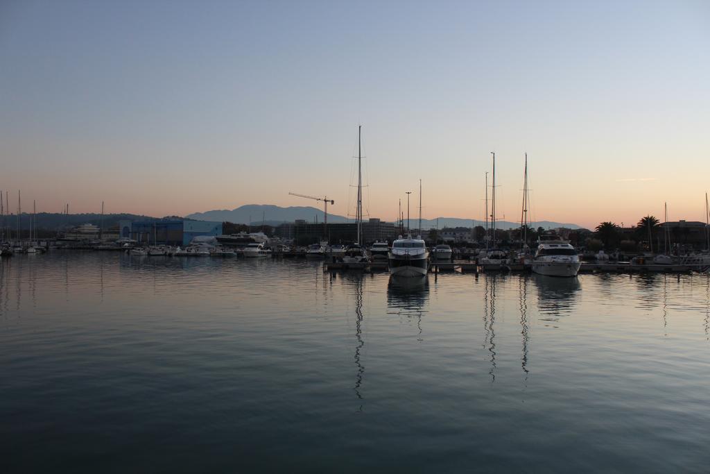 Catamarano Mauticat Hotel Pescara Bagian luar foto