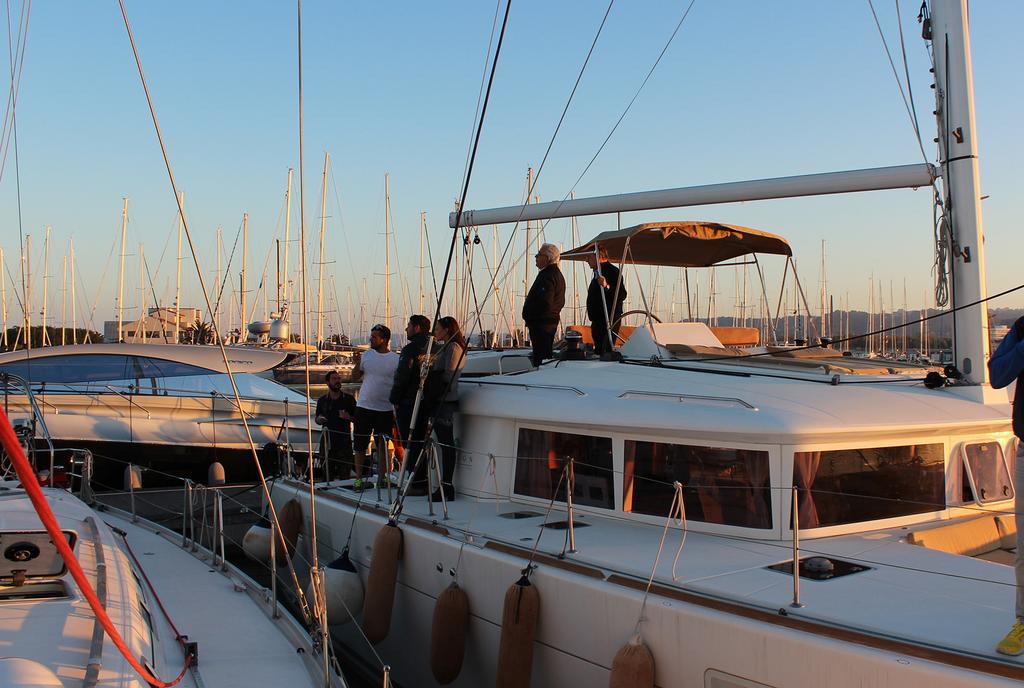 Catamarano Mauticat Hotel Pescara Bagian luar foto