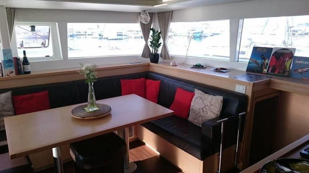 Catamarano Mauticat Hotel Pescara Bagian luar foto